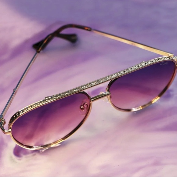 QUAY X LIZZO STARRY EYED SUNGLASSES GOLD FRAME & PINK LENSES 💕LIMITED EDITION! - Picture 6 of 8